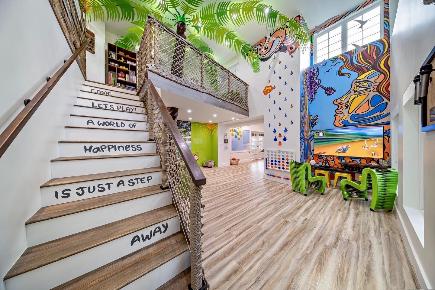 Restaurant corridor mural — Honolulu, HI